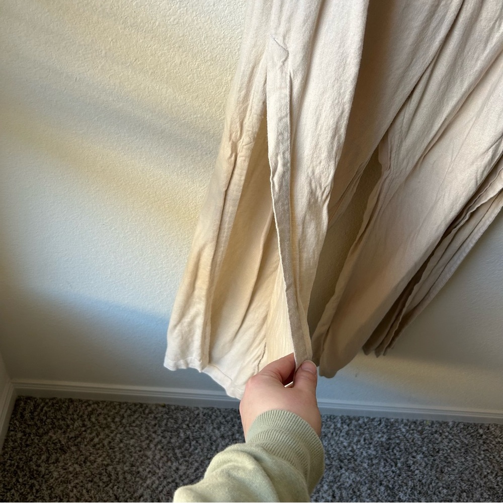 Abercrombie & Fitch Linen Wide Leg Pants with Side Slits - Picture 5 of 10